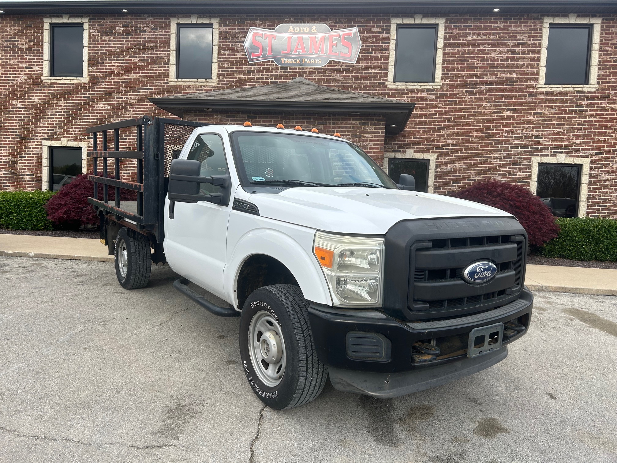 2011 Ford F-350 Super Duty Chassis Cab's photo