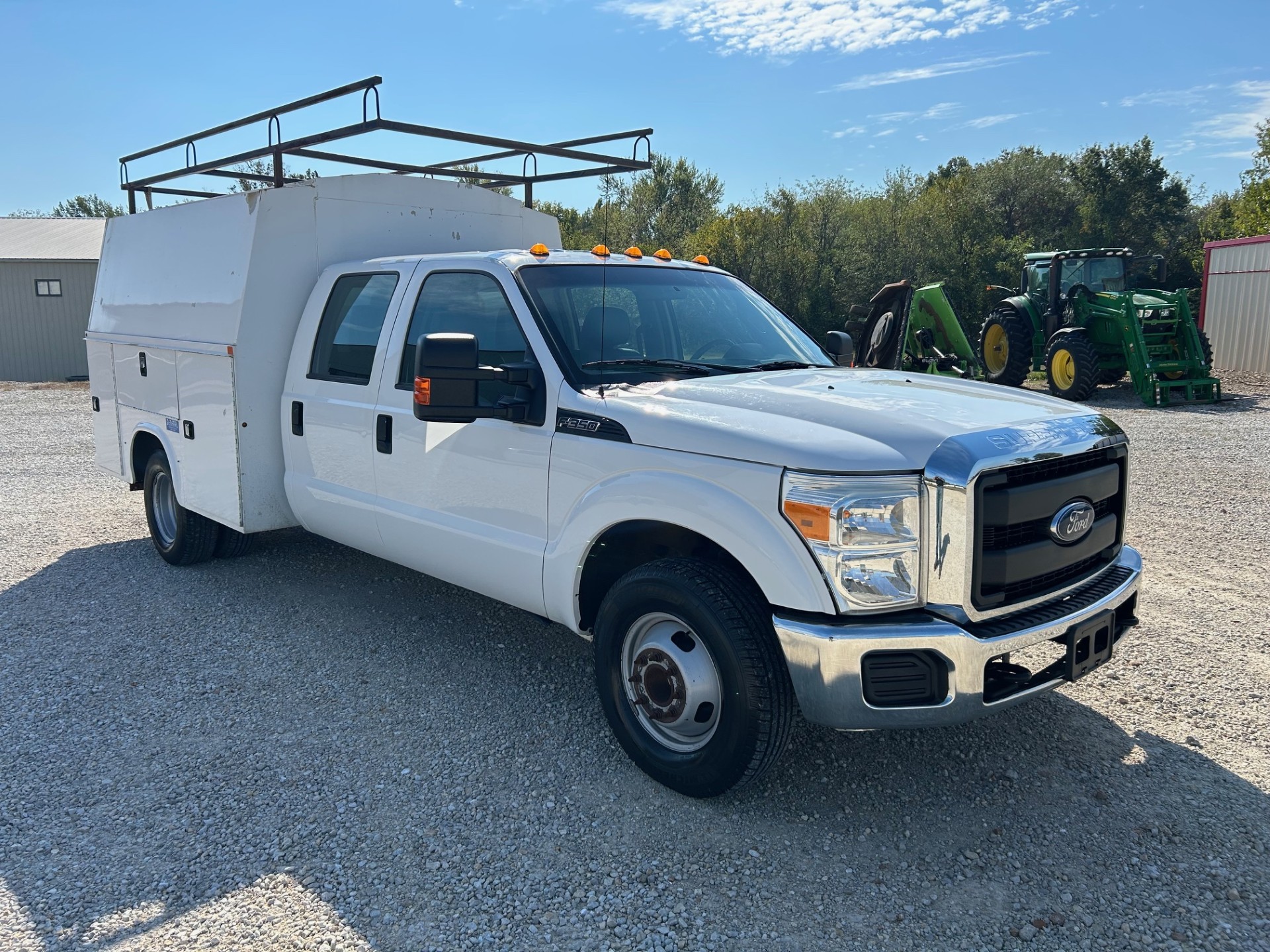 2016 Ford F-350 Super Duty Chassis Cab XL
